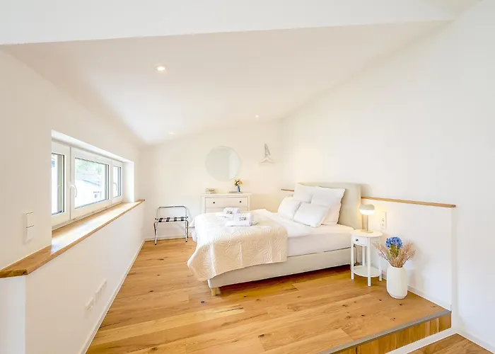 Hinterhof-juwel Mit Kueche Und Smart-tv